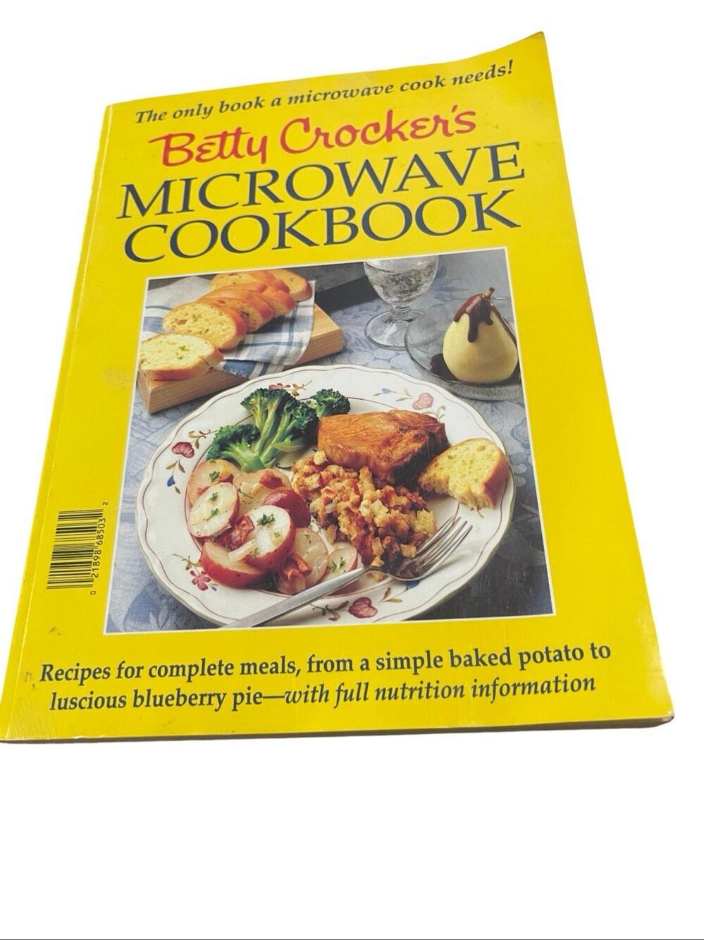 Betty Crocker's Microwave Cookbook 1990 Paperback